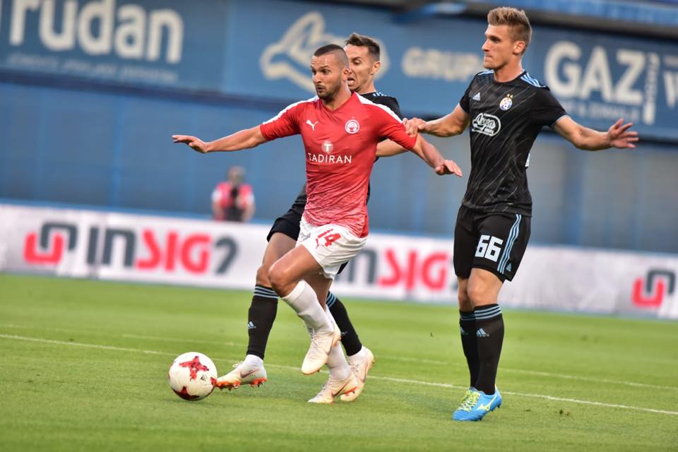 בן שהר בזאגרב. לא הצליח למצוא את הרשת (צילום: באדיבות הפועל 